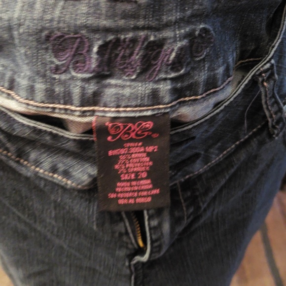 Jean's - Picture 3 of 5